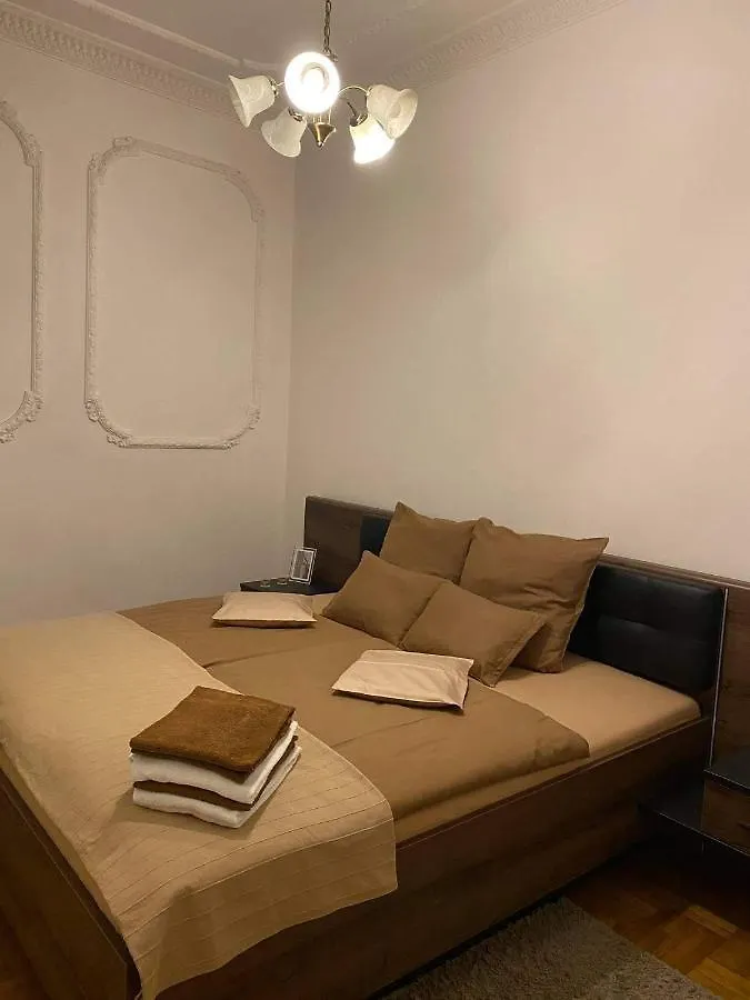 Come & Stay Apartments And Rooms City Center Budapest Hungría
